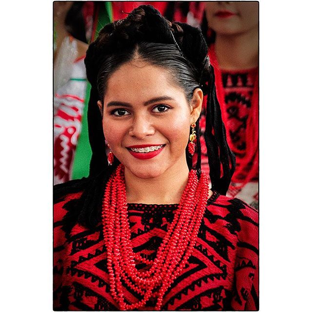 Guelaguetza festival. - FACES @linaloe_cardona21
Beauty in traditional dress. 
Performer waiting for showtime
Preparations and dressing behind the scenes, before Showtime.

#iloveoaxaca #oaxaca #mexico #oaxacamexico #culture #culturalfestival #spirit #soul #beauty #colour #backstage #celebration #dance #bts #dressing #faces #waiting #group #music #festival #guelaguetza #guelaguetza2016 #discover #spiro #spiro_photographer #spirophotographer