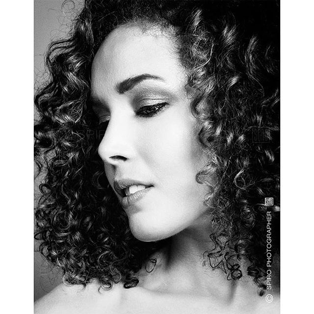 © PORTRAIT - RETRATO
@tj_lynn
Makeup: @marieveguilbault
Photo: © @spiro_photographer
Spiro Polichronopoulos

FOTOGRAFO
Con Cita:
52 1 951-327-9249
Moda, Retratos, Boudoir, Editorial,
Corporativo, Boda, Quinceañera

#beauty #cover #1990s #hair #makeup #fashion #fashionphotography #retro #eyes #model #moda #retratos #boudoir #editorial #corporativo #boda #quinceañera

WARNING: This image is copyrighted and may not be used without permission and credit. When authorized, this image may only be used as a SHARED POST from my professional page. All other options will be immediately reported and removed.
No edited version or any other use is permitted unless authorized in writing.
Please inbox me for details